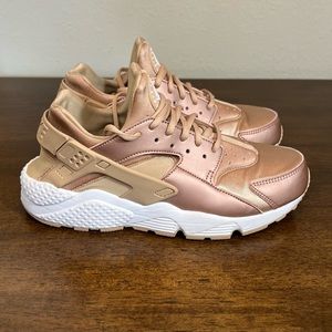 Nike Air Huarache Rose Gold Metallic Women’s Size 10